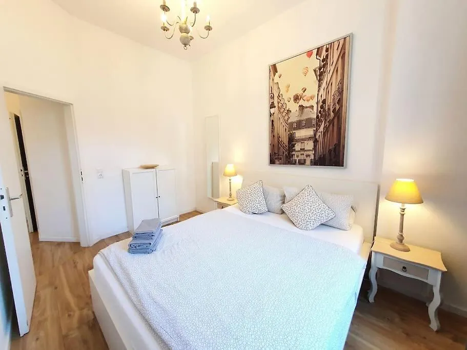 2 Room Apartment Near Station Neustadt In Dresden Neustadt