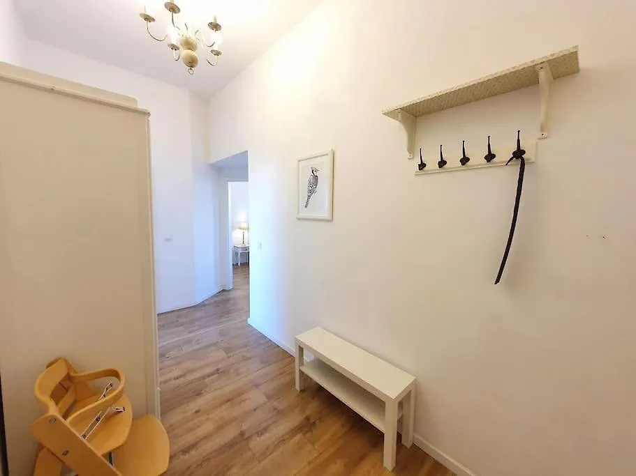 2 Room Apartment Near Station Neustadt In Dresden Neustadt 0*,