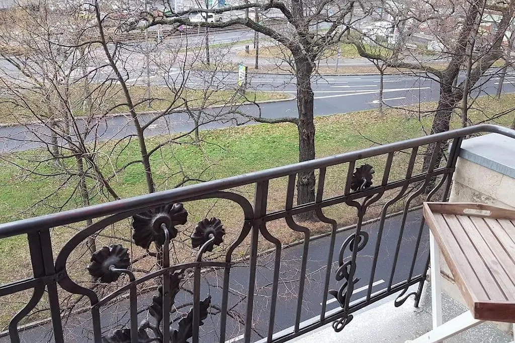 2 Room Apartment Near Station Neustadt In Dresden Neustadt